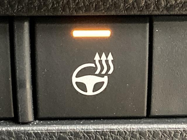 ハリアーＰＨＥＶ Ｚ（ＰＨＥＶ）　純正ナビ／パノラミックビューモニター／フルモデリスタエアロ／ＪＢＬサウンドシステム／シートヒーター＆シートクーラー／デジタルインナーミラー／ヘッドアップディスプレイ／ブラインドスポットモニター（48枚目）