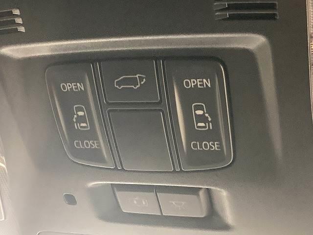 �y�����d���X���C�h�h�A�z�^�]�Ȃ��{�^���ЂƂŊJ�\�ȃX���C�h�h�A�ł��B�J�̓��̂��}���̎��Ȃǖ𗧂��܂��ˁB