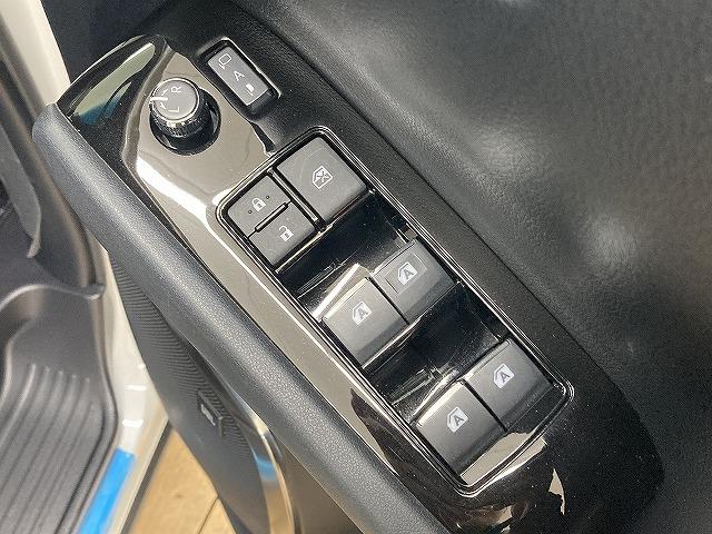 �e��I�[�g���[�������p�ӂ��Ă���܂��B�����O�~����R���\�B�P�Q�񂩂�P�Q�O��܂ł��x���񐔂����I�ђ����܂��B���ÎԂ���V�Ԃ��ׂĂɂ����p�����܂��B���C�y�ɃX�^�b�t�ւ����k���������B