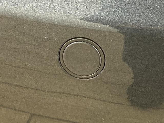 �e��I�[�g���[�������p�ӂ��Ă���܂��B�����O�~����R���\�B�P�Q�񂩂�P�Q�O��܂ł��x���񐔂����I�ђ����܂��B���ÎԂ���V�Ԃ��ׂĂɂ����p�����܂��B���C�y�ɃX�^�b�t�ւ����k���������B