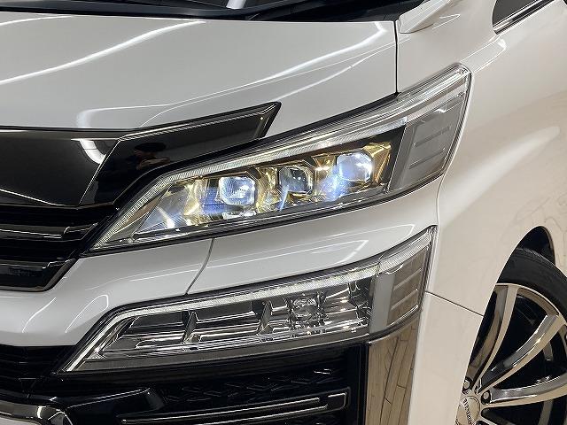 ヴェルファイア Ｚ“ＧＯＬＤＥＮ　ＥＹＥＳ”　両側電動スライドドア／３眼ＬＥＤヘッドライト／フリップダウンモニター／電動リアゲート追従クルコン／ＤＶＤデッキ／純正９インチディスプレイオーディオ／ＢＬＩＴＺ車高調／ＶＥＮＥＲＤｉアルミホイール（26枚目）