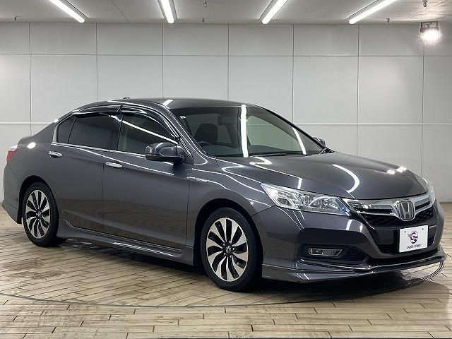 アコードハイブリッド ＥＸ　無限エアロ／無限グリル／レザーシート／レーダークルーズコントロール／フルセグＴＶ／シートヒーター／ＥＴＣ／純正メーカーナビ／メモリーシート／バックカメラ／スマートキー／プッシュスタート（37枚目）