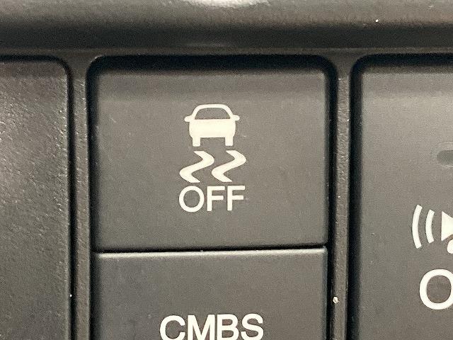 アコードハイブリッド ＥＸ　無限エアロ／無限グリル／レザーシート／レーダークルーズコントロール／フルセグＴＶ／シートヒーター／ＥＴＣ／純正メーカーナビ／メモリーシート／バックカメラ／スマートキー／プッシュスタート（51枚目）