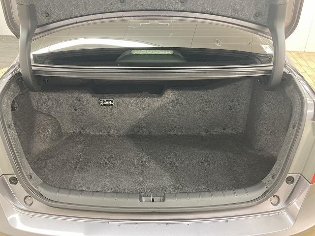 アコードハイブリッド ＥＸ　無限エアロ／無限グリル／レザーシート／レーダークルーズコントロール／フルセグＴＶ／シートヒーター／ＥＴＣ／純正メーカーナビ／メモリーシート／バックカメラ／スマートキー／プッシュスタート（79枚目）