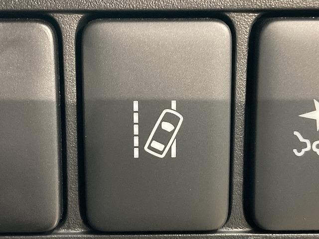 デリカＤ：５ Ｐ　１０型ナビ／全周囲モニター／レーダークルーズコントロール／ブラインドスポットモニター／両側電動スライドドア／シートヒーター／ＬＥＤヘッドライト／ステアリングヒーター／アイドリングストップ／衝突軽減（49枚目）