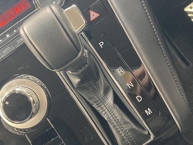 デリカＤ：５ Ｐ　１０型ナビ／全周囲モニター／レーダークルーズコントロール／ブラインドスポットモニター／両側電動スライドドア／シートヒーター／ＬＥＤヘッドライト／ステアリングヒーター／アイドリングストップ／衝突軽減（66枚目）