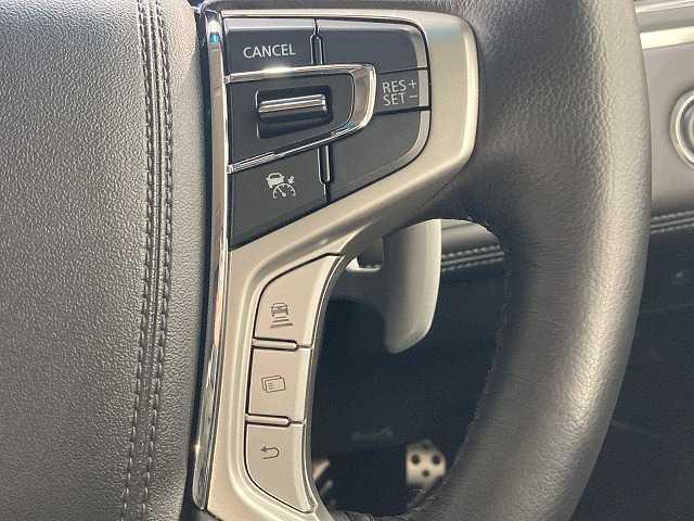 デリカＤ：５ Ｐ　１０型ナビ／全周囲モニター／レーダークルーズコントロール／ブラインドスポットモニター／両側電動スライドドア／シートヒーター／ＬＥＤヘッドライト／ステアリングヒーター／アイドリングストップ／衝突軽減（6枚目）