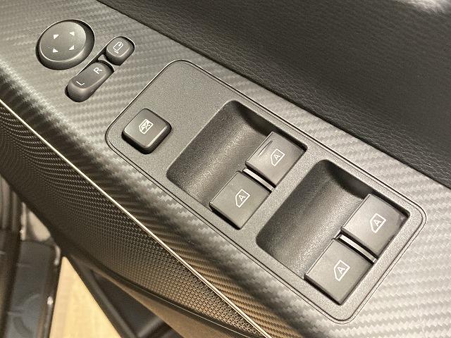 デリカＤ：５ Ｐ　１０型ナビ／全周囲モニター／レーダークルーズコントロール／ブラインドスポットモニター／両側電動スライドドア／シートヒーター／ＬＥＤヘッドライト／ステアリングヒーター／アイドリングストップ／衝突軽減（32枚目）