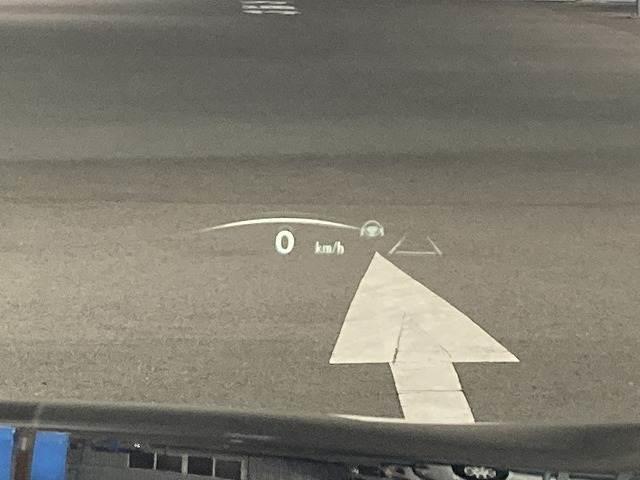 �y�w�b�h�A�b�v�f�B�X�v���C�z�𑕔����Ă���܂��B�X�s�[�h���[�^�[��N���[�Y�R���g���[���̍쓮�󋵂��ڐ��𗎂Ƃ����Ɋm�F�ł��܂��B