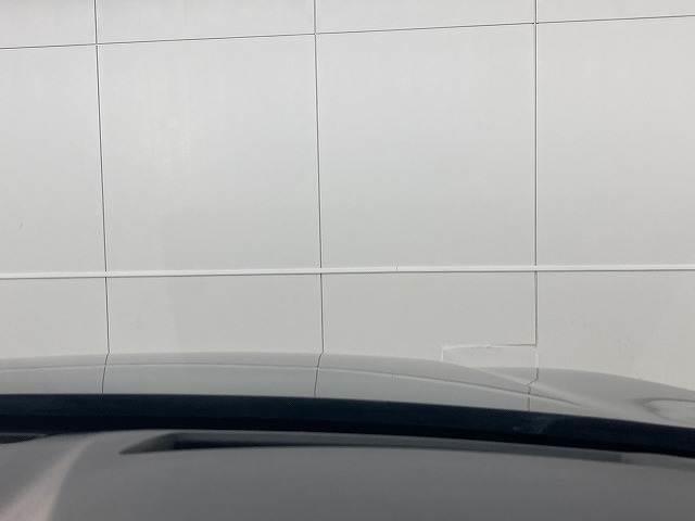 �y�w�b�h�A�b�v�f�B�X�v���C�z�𑕔����Ă���܂��B�X�s�[�h���[�^�[��N���[�Y�R���g���[���̍쓮�󋵂��ڐ��𗎂Ƃ����Ɋm�F�ł��܂��B