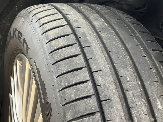 ハリアーハイブリッド Ｚ　純正ナビ／パノラマルーフ／全周囲カメラ／ＪＢＬサウンド／電動リアゲート／クリアランスソナー／ブラインドスポットモニター／追従クルーズコントロール／デジタルインナーミラー／ヘッドアップディスプレイ（28枚目）