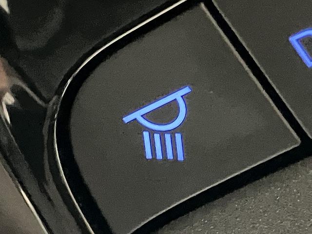 ハリアーハイブリッド Ｚ　純正ナビ／パノラマルーフ／全周囲カメラ／ＪＢＬサウンド／電動リアゲート／クリアランスソナー／ブラインドスポットモニター／追従クルーズコントロール／デジタルインナーミラー／ヘッドアップディスプレイ（65枚目）