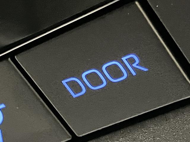 ハリアーハイブリッド Ｚ　純正ナビ／パノラマルーフ／全周囲カメラ／ＪＢＬサウンド／電動リアゲート／クリアランスソナー／ブラインドスポットモニター／追従クルーズコントロール／デジタルインナーミラー／ヘッドアップディスプレイ（72枚目）