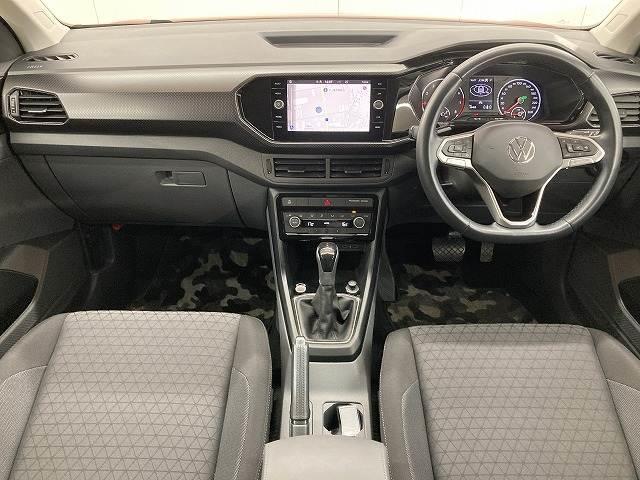 Ｔ－クロス ＴＳＩ　アクティブ　ワンオーナー／アダプティブクルーズコントロール／ＬＥＤヘッド／純正ナビ／バックカメラ／ＥＴＣ／アイドリングストップ／スマートキー／プッシュスタート／フォグランプ／オートエアコン／（12枚目）