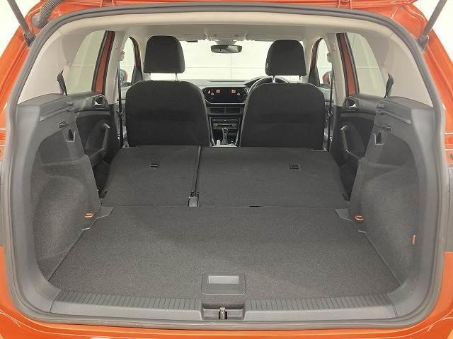 Ｔ－クロス ＴＳＩ　アクティブ　ワンオーナー／アダプティブクルーズコントロール／ＬＥＤヘッド／純正ナビ／バックカメラ／ＥＴＣ／アイドリングストップ／スマートキー／プッシュスタート／フォグランプ／オートエアコン／（13枚目）