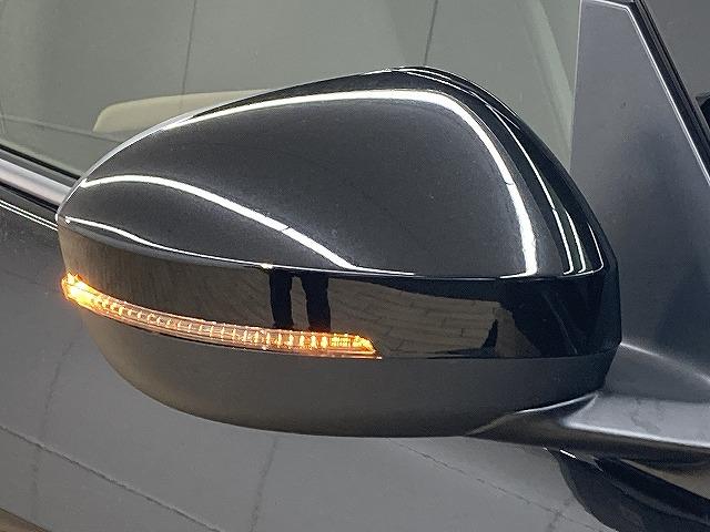 セレナ ハイウェイスターＶ　プロパイロット／両側電動スライドドア／バックカメラ／ブラインドスポットモニター／レーダークルーズコントロール／ＬＥＤヘッド／フォグランプ／パドルシフト／純正１６インチアルミホイール／オートエアコン（21枚目）