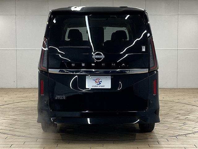 セレナ ハイウェイスターＶ　プロパイロット／両側電動スライドドア／バックカメラ／ブラインドスポットモニター／レーダークルーズコントロール／ＬＥＤヘッド／フォグランプ／パドルシフト／純正１６インチアルミホイール／オートエアコン（34枚目）