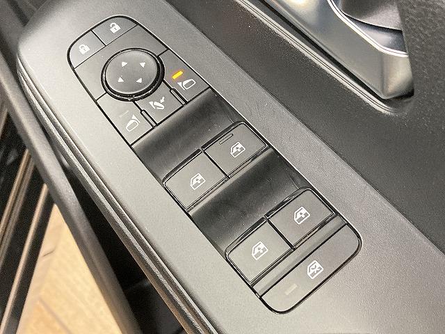 セレナ ハイウェイスターＶ　プロパイロット／両側電動スライドドア／バックカメラ／ブラインドスポットモニター／レーダークルーズコントロール／ＬＥＤヘッド／フォグランプ／パドルシフト／純正１６インチアルミホイール／オートエアコン（48枚目）