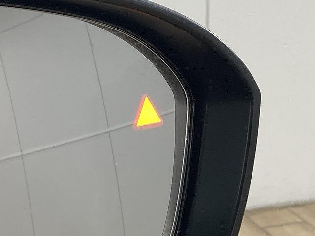 セレナ ハイウェイスターＶ　プロパイロット／両側電動スライドドア／バックカメラ／ブラインドスポットモニター／レーダークルーズコントロール／ＬＥＤヘッド／フォグランプ／パドルシフト／純正１６インチアルミホイール／オートエアコン（66枚目）