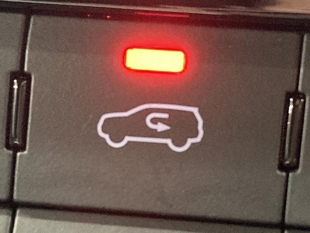 ジープ・コンパス リミテッド 1オーナー/本革シート/アダプティブクルーズコントロール/ブラインドスポットモニター/純正ナビ/全周囲カメラ/スマートキー/パワーバッグドア/パーキングアシスト/LEDヘッド/クリアランスソナー(50枚目)