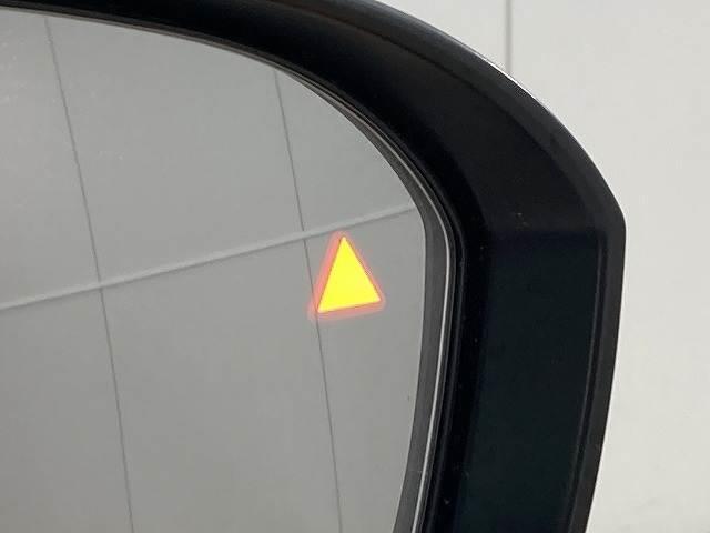 セレナ ハイウェイスターＶ　プロパイロット／両側電動スライドドア／パドルシフト／ブラインドスポットモニター／レーダークルーズコントロール／クリアランスソナー／インテリキー／プッシュスタート／ＬＥＤヘッド／フォグランプ（10枚目）