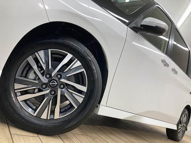 セレナ ハイウェイスターＶ　プロパイロット／両側電動スライドドア／パドルシフト／ブラインドスポットモニター／レーダークルーズコントロール／クリアランスソナー／インテリキー／プッシュスタート／ＬＥＤヘッド／フォグランプ（19枚目）