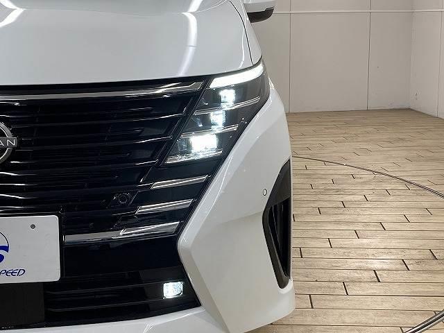 セレナ ハイウェイスターＶ　プロパイロット／両側電動スライドドア／パドルシフト／ブラインドスポットモニター／レーダークルーズコントロール／クリアランスソナー／インテリキー／プッシュスタート／ＬＥＤヘッド／フォグランプ（20枚目）