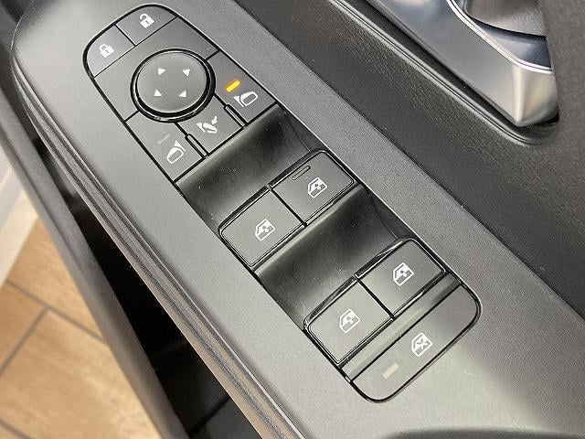 セレナ ハイウェイスターＶ　プロパイロット／両側電動スライドドア／パドルシフト／ブラインドスポットモニター／レーダークルーズコントロール／クリアランスソナー／インテリキー／プッシュスタート／ＬＥＤヘッド／フォグランプ（41枚目）