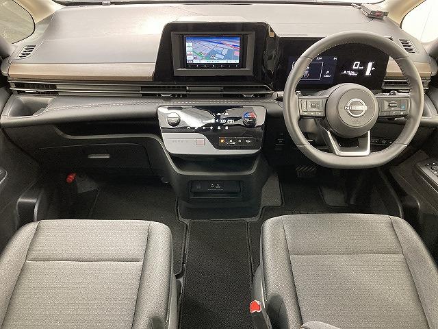 セレナ ハイウェイスターＶ　プロパイロット／両側電動スライドドア／パドルシフト／ブラインドスポットモニター／レーダークルーズコントロール／クリアランスソナー／インテリキー／プッシュスタート／ＬＥＤヘッド／フォグランプ（45枚目）