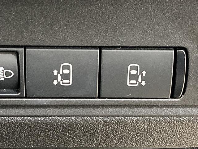 セレナ ハイウェイスターＶ　プロパイロット／両側電動スライドドア／パドルシフト／ブラインドスポットモニター／レーダークルーズコントロール／クリアランスソナー／インテリキー／プッシュスタート／ＬＥＤヘッド／フォグランプ（64枚目）