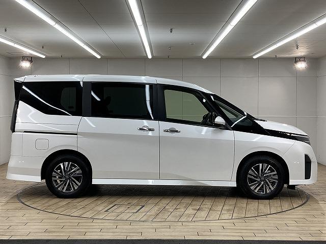 セレナ ハイウェイスターＶ　プロパイロット／両側電動スライドドア／パドルシフト／ブラインドスポットモニター／レーダークルーズコントロール／クリアランスソナー／インテリキー／プッシュスタート／ＬＥＤヘッド／フォグランプ（68枚目）