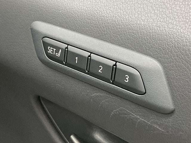 ＵＸ ＵＸ２５０ｈ　Ｆスポーツ　１オーナ‐／３眼ＬＥＤヘッド／全周囲カメラ／レーダークルーズコントロール／プリクラッシュセーフティー／シートヒーター／ベンチレーション／ブラインドスポットモニター／パワーバッグドア／スマートキー（49枚目）