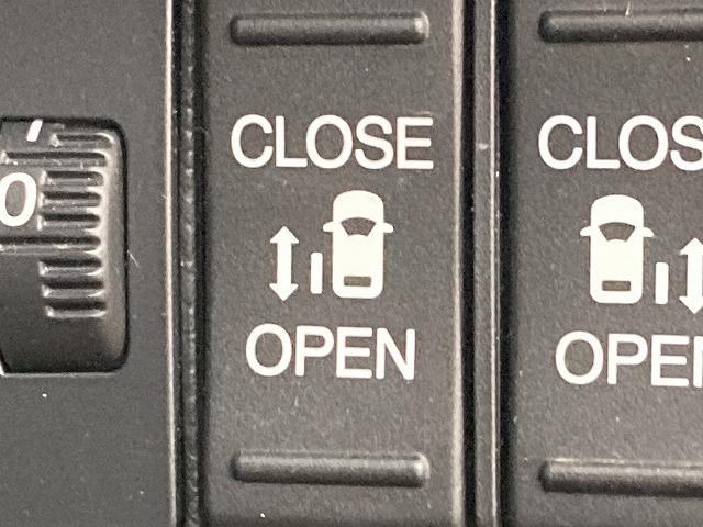 フリード ＣＲＯＳＳＴＡＲ　Ｈｏｎｄａ　ＳＥＮＳＩＮＧ　純正ディスプレイオーディオ／レーダークルーズコントロール／両側電動スライドドア／衝突軽減ブレーキ／プッシュスタート／スマートキー／ＥＴＣ／アイドリングストップ／クリアランスソナー／バックカメラ（56枚目）