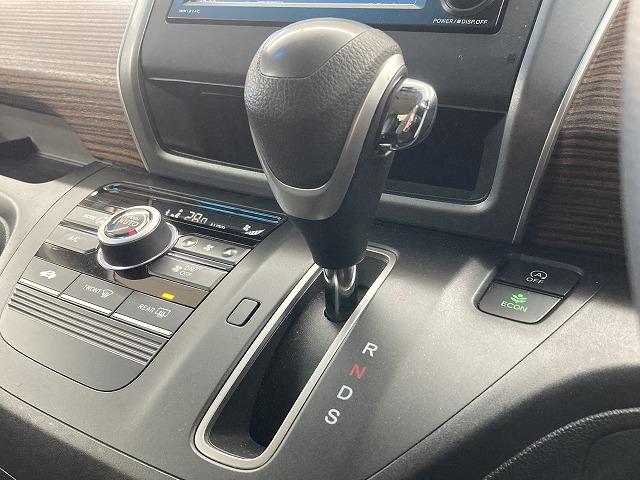 フリード ＣＲＯＳＳＴＡＲ　Ｈｏｎｄａ　ＳＥＮＳＩＮＧ　純正ディスプレイオーディオ／レーダークルーズコントロール／両側電動スライドドア／衝突軽減ブレーキ／プッシュスタート／スマートキー／ＥＴＣ／アイドリングストップ／クリアランスソナー／バックカメラ（79枚目）