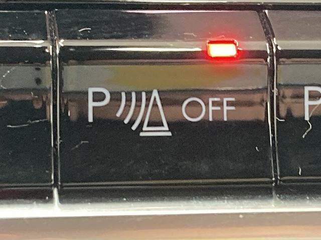 ジープ・コンパス ロンジチュード　純正ディスプレイオーディオ／レーダークルーズコントロール／ブラインドスポットモニター／クリアランスソナー／パーキングアシスト／プッシュスタート／スマートキー／黒革シート／ＬＥＤヘッドライト／（8枚目）