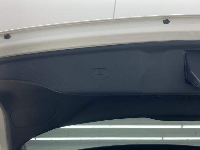 ジープ・コンパス ロンジチュード　純正ディスプレイオーディオ／レーダークルーズコントロール／ブラインドスポットモニター／クリアランスソナー／パーキングアシスト／プッシュスタート／スマートキー／黒革シート／ＬＥＤヘッドライト／（21枚目）