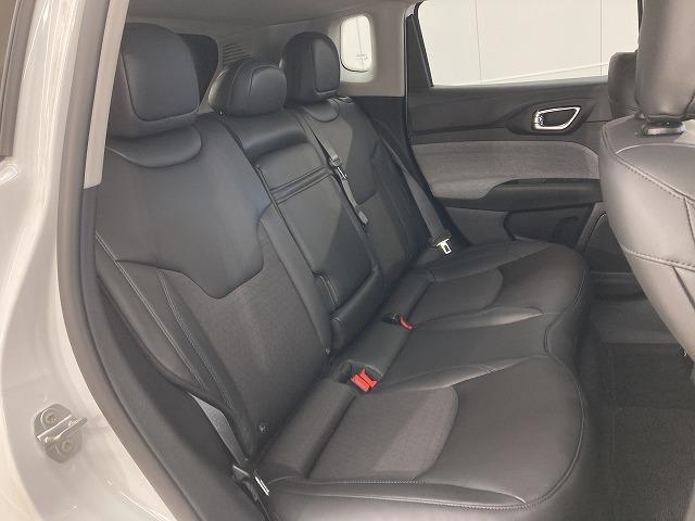 ジープ・コンパス ロンジチュード　純正ディスプレイオーディオ／レーダークルーズコントロール／ブラインドスポットモニター／クリアランスソナー／パーキングアシスト／プッシュスタート／スマートキー／黒革シート／ＬＥＤヘッドライト／（37枚目）