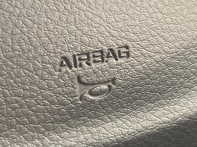 ジープ・コンパス ロンジチュード　純正ディスプレイオーディオ／レーダークルーズコントロール／ブラインドスポットモニター／クリアランスソナー／パーキングアシスト／プッシュスタート／スマートキー／黒革シート／ＬＥＤヘッドライト／（40枚目）