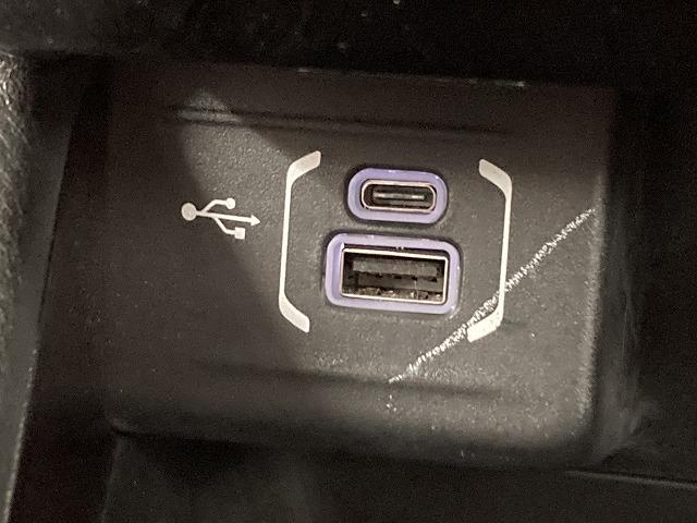 ジープ・コンパス ロンジチュード　純正ディスプレイオーディオ／レーダークルーズコントロール／ブラインドスポットモニター／クリアランスソナー／パーキングアシスト／プッシュスタート／スマートキー／黒革シート／ＬＥＤヘッドライト／（64枚目）