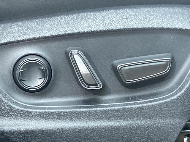 ���₢���킹�͂O�T�S�|�U�Q�T�|�T�T�S�T�܂ŁB���X�����炱���̒m���E�o���L�x�ȃX�^�b�t���A���q�l�ɓK��������T���܂���