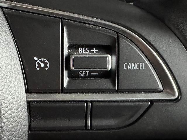 ジムニー □XC シートヒーター/衝突軽減/LEDヘッドライト/SUZUKIグリル/スマートキー/プッシュスタート/クルーズコントロール/オートエアコン/ディスプレイオーディオ/車両逸脱警報/MT車両/バックカメラ/(9枚目)