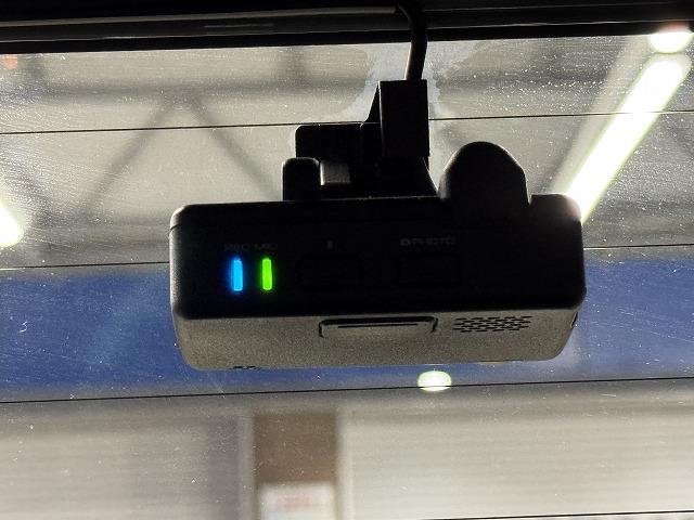 ジムニー □XC シートヒーター/衝突軽減/LEDヘッドライト/SUZUKIグリル/スマートキー/プッシュスタート/クルーズコントロール/オートエアコン/ディスプレイオーディオ/車両逸脱警報/MT車両/バックカメラ/(25枚目)