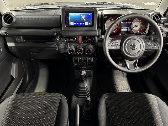 ジムニー □XC シートヒーター/衝突軽減/LEDヘッドライト/SUZUKIグリル/スマートキー/プッシュスタート/クルーズコントロール/オートエアコン/ディスプレイオーディオ/車両逸脱警報/MT車両/バックカメラ/(26枚目)