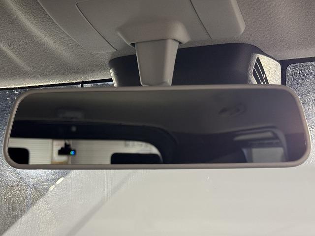 ジムニー □XC シートヒーター/衝突軽減/LEDヘッドライト/SUZUKIグリル/スマートキー/プッシュスタート/クルーズコントロール/オートエアコン/ディスプレイオーディオ/車両逸脱警報/MT車両/バックカメラ/(29枚目)