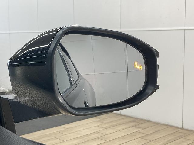 プリウス Ｚ　全周囲／１２．３型ナビ／ＡＣ１００Ｖ／ＬＥＤ／シートヒーター・クーラー／電動リアゲート／パワーシート／ＬＥＤヘッド／ＢＳＭ／フルセグ／純正アルミ（22枚目）