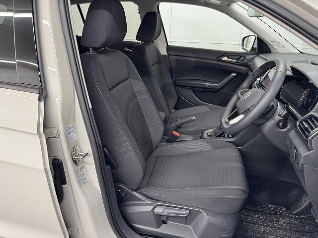 �e��I�[�g���[�������p�ӂ��Ă���܂��B�����O�~����R���\�B�P�Q�񂩂�P�Q�O��܂ł��x���񐔂����I�ђ����܂��B���ÎԂ���V�Ԃ��ׂĂɂ����p�����܂��B���C�y�ɃX�^�b�t�ւ����k���������B