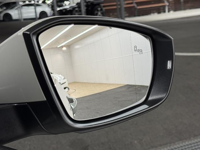 �e��I�[�g���[�������p�ӂ��Ă���܂��B�����O�~����R���\�B�P�Q�񂩂�P�Q�O��܂ł��x���񐔂����I�ђ����܂��B���ÎԂ���V�Ԃ��ׂĂɂ����p�����܂��B���C�y�ɃX�^�b�t�ւ����k���������B