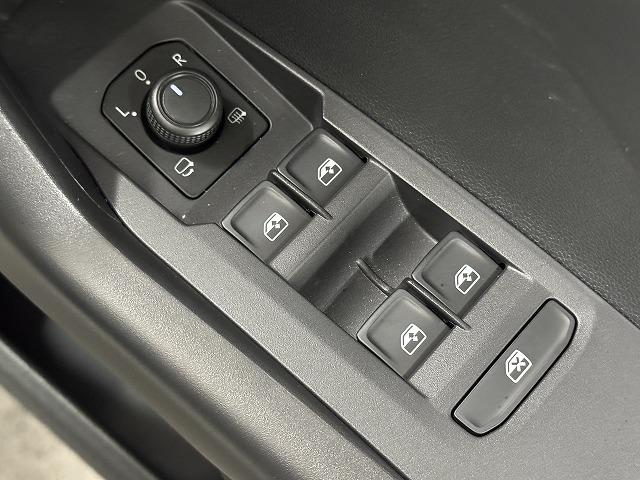 �e��I�[�g���[�������p�ӂ��Ă���܂��B�����O�~����R���\�B�P�Q�񂩂�P�Q�O��܂ł��x���񐔂����I�ђ����܂��B���ÎԂ���V�Ԃ��ׂĂɂ����p�����܂��B���C�y�ɃX�^�b�t�ւ����k���������B