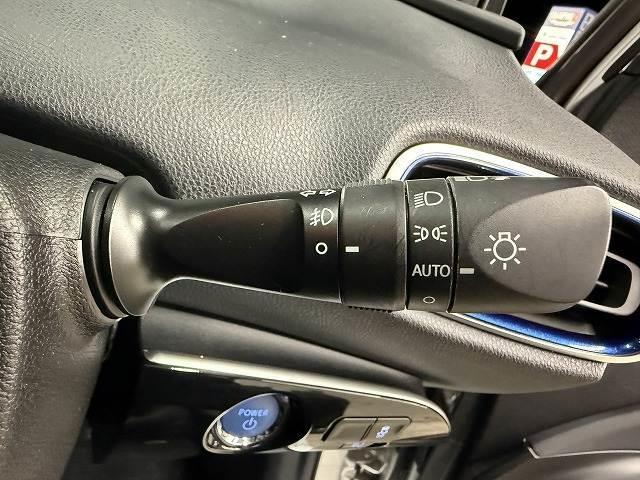 プリウス Ｓ　“ツーリングセレクション”　純正９型ナビ／全周囲カメラ／追従クルコン／シートヒーター／ＡＣ１００Ｖ／衝突軽減／フルセグ／Ｂｌｕｔｏｏｔｈ／ドラレコ（9枚目）