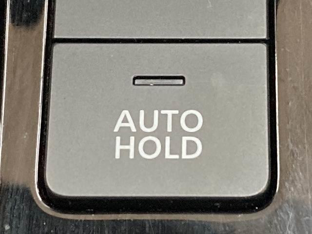 ノート Ｘ　純正９型ナビ／エマージェンシーブレーキ／バックカメラ／クリアランスソナー／ブレーキホールド／インテリキー／プッシュスタート／ＬＥＤヘッド／オートエアコン／オートハイビーム（11枚目）